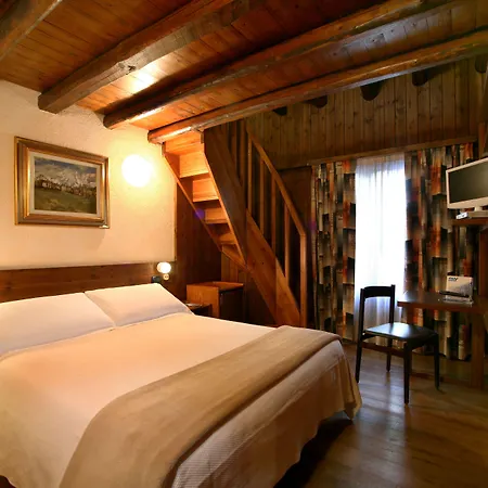 Hotell Pilier D'angle & Wellness Courmayeur