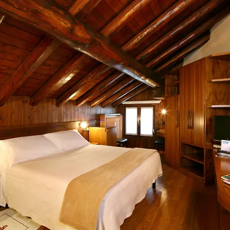 Hotel Pilier D'angle & Wellness 3*