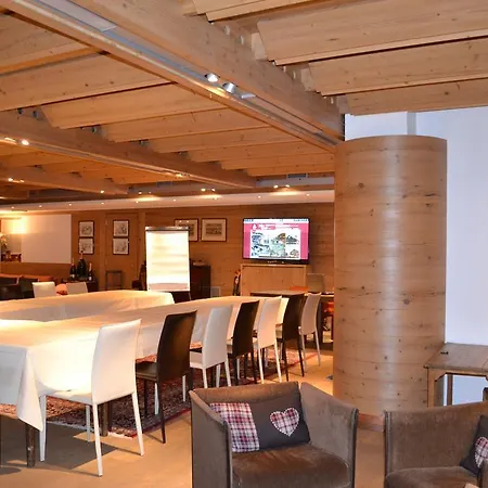 Pilier D'angle & Wellness Otel