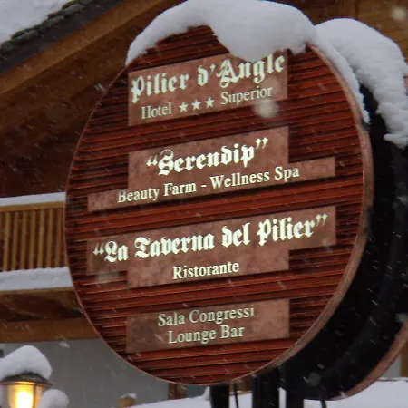派里尔d'安格尔&健康酒店