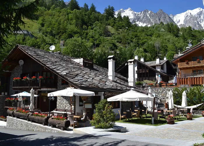 Pilier D'angle & Wellness 3* Courmayeur